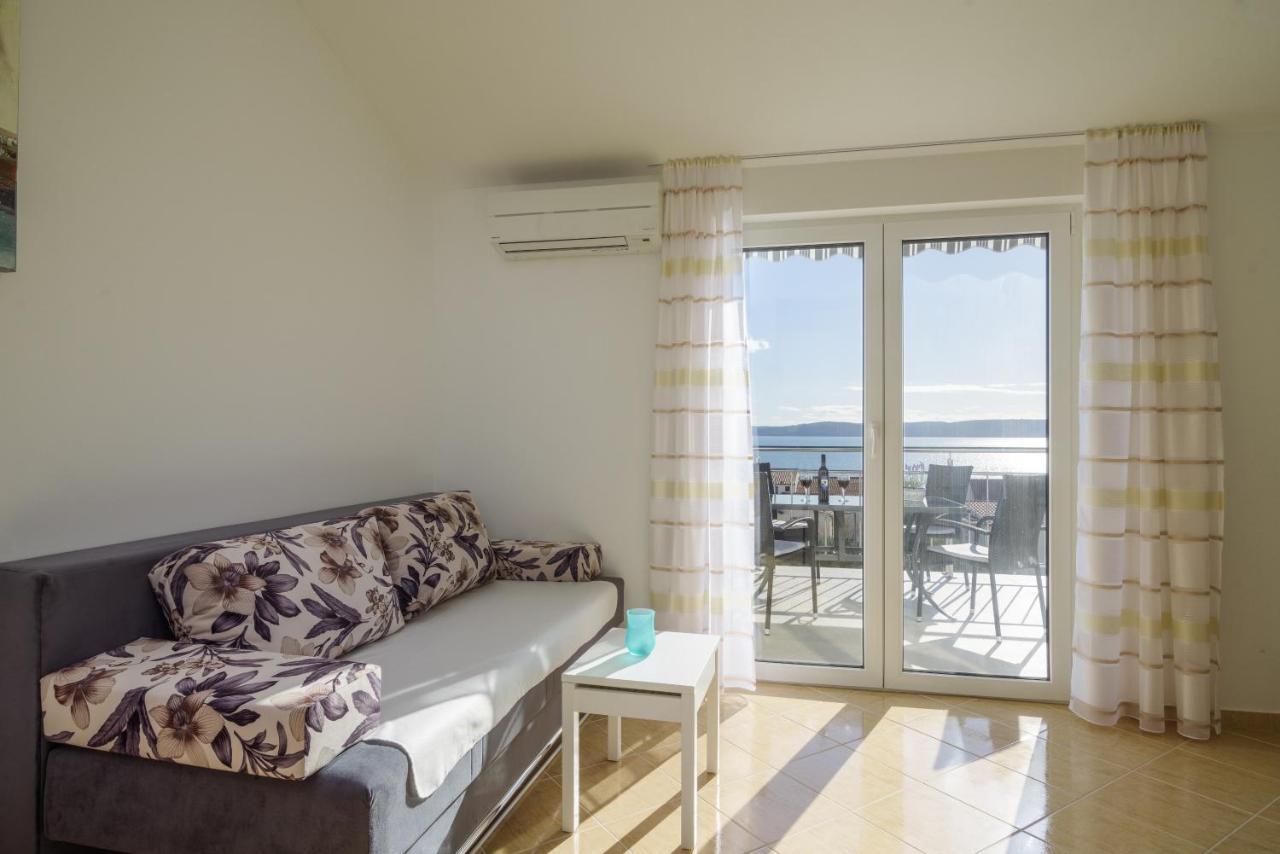 Apartmani Emil Трогир Екстериор снимка