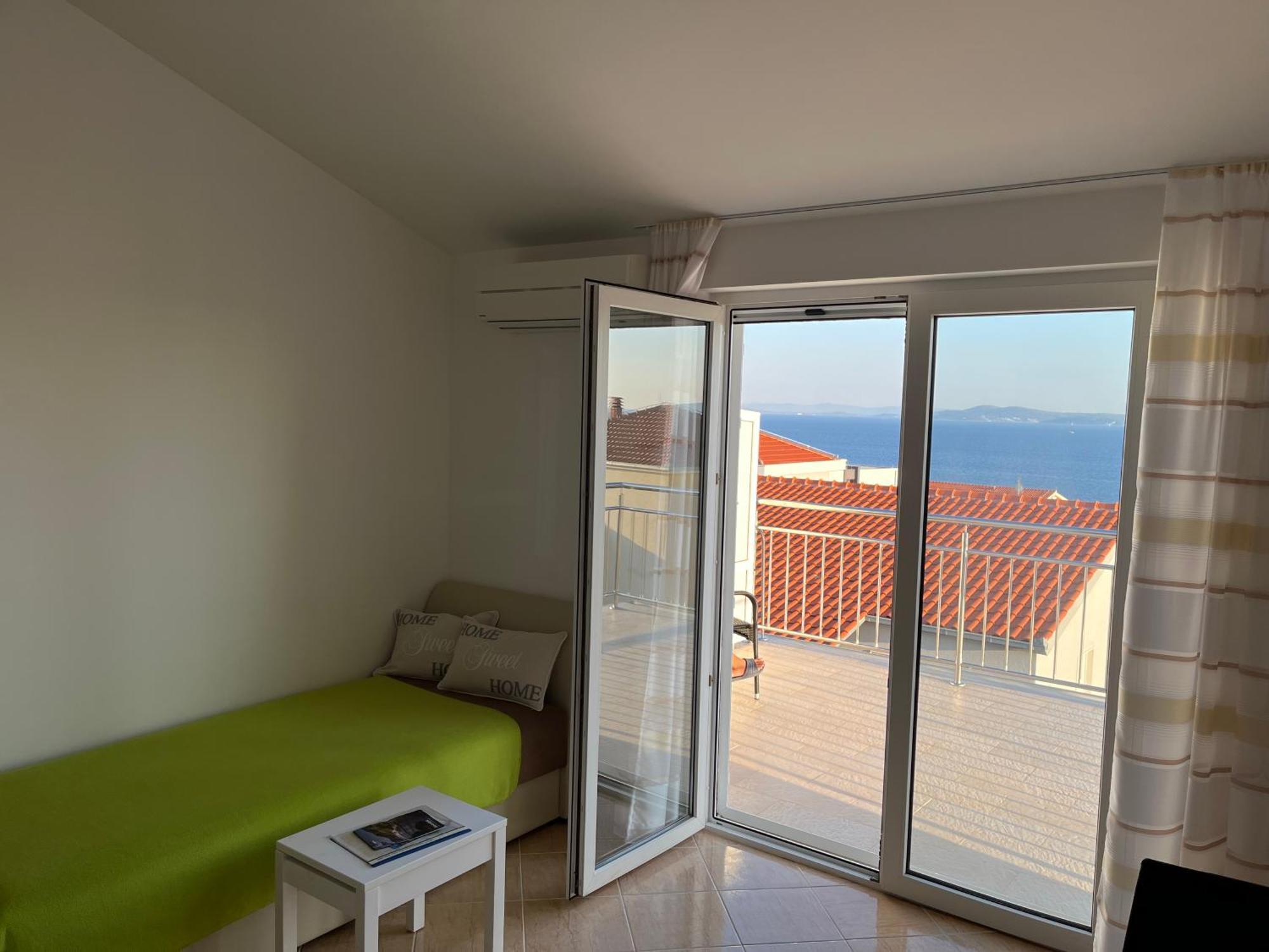 Apartmani Emil Трогир Екстериор снимка