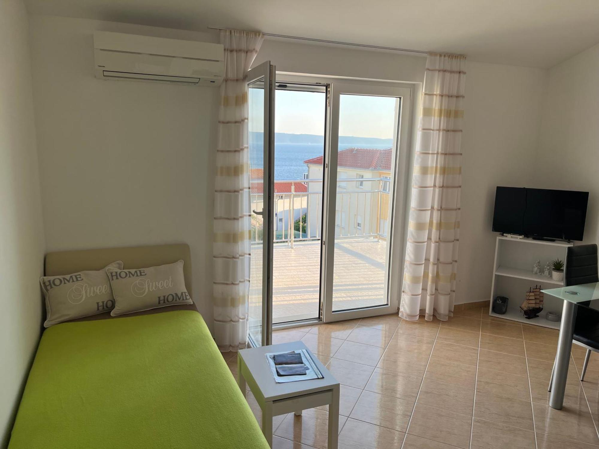 Apartmani Emil Трогир Екстериор снимка